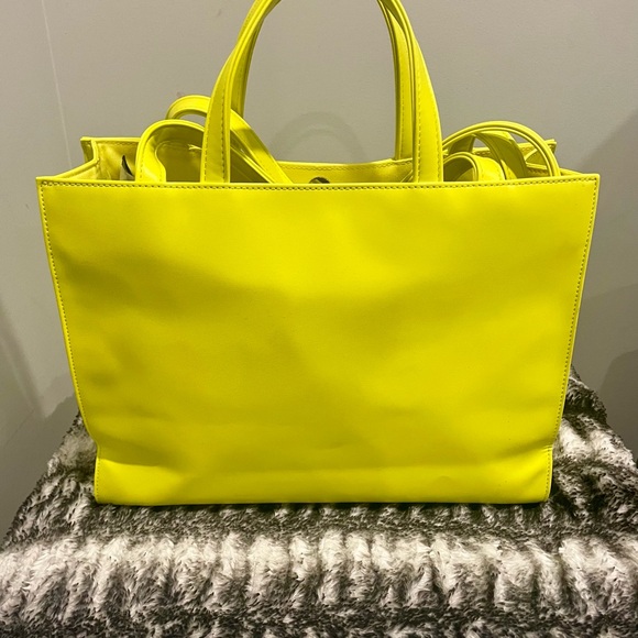 Telfar Bright Yellow Tote Bag - Picture 2 of 3